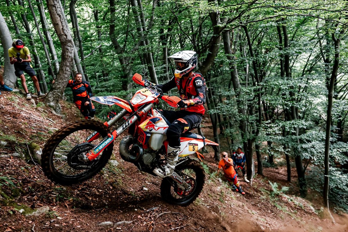 FIM Hard Enduro Weltmeisterschaft erweitert sich auf 10 Runden für